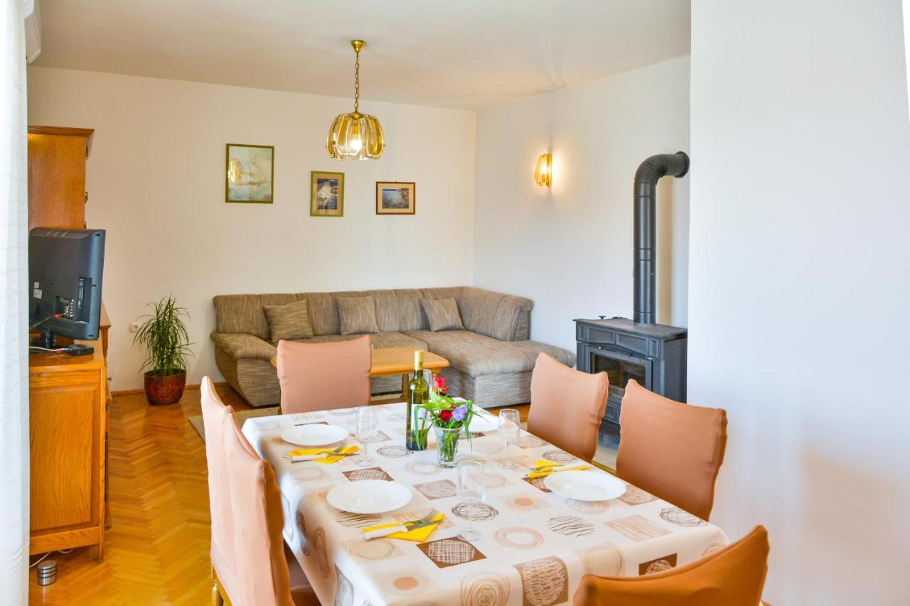 Apartman Gabrijela Senj  Exteriér fotografie