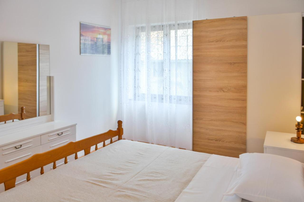 Apartman Gabrijela Senj  Exteriér fotografie