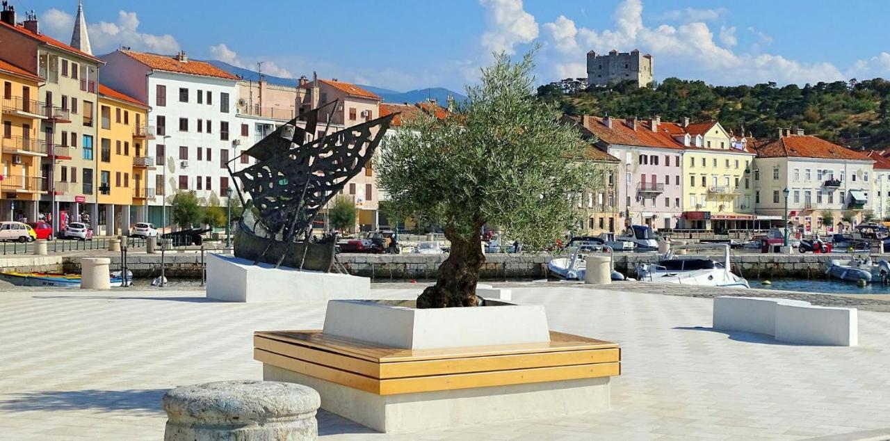 Apartman Gabrijela Senj  Exteriér fotografie